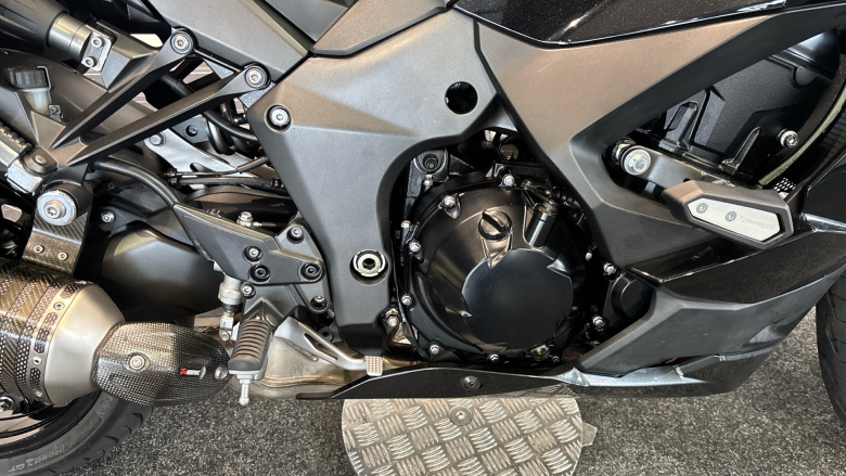 Kawasaki Ninja ZX1002KMFNN (21MY)